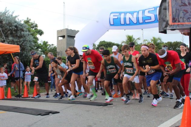 a group of people that are running in a race