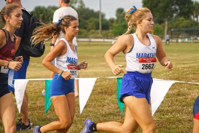 a group of people that are running in a race