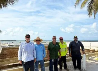KEY WEST CITY CREWS SPRUCE UP BEACH