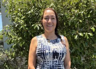 SPOTLIGHTING UPPER KEYS NEIGHBORS: VIANEY DIAZ HELPS PEOPLE STAY COVERED