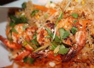 #Eats: 2 Cents enchants with eclectic taste, style - A close up of a plate of food - Pad thai