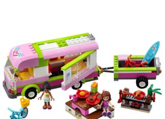 ‘Tis better to give, than receive - A close up of a toy - LEGO 3184 Friends Adventure Camper