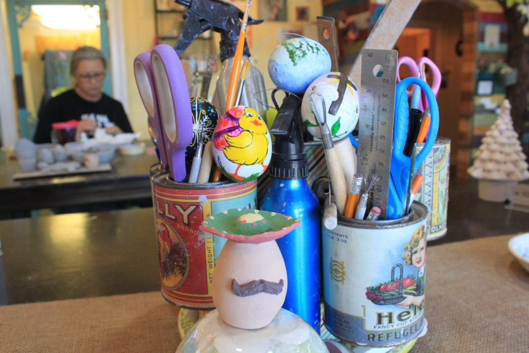 GOOD EGGS: Art Studio decorates the season - A group of items on a table - 