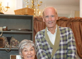 Sellout returns – Fringe Theatre brings back ‘The Gin Game’ Sellout returns – Fringe Theatre brings back ‘The Gin Game’ - A person smiling for the camera - CitizenM