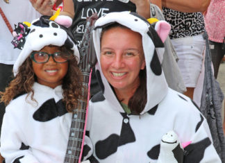 David Sloan’s Bucket List and the Cow Key Zero K this Weekend - A group of people wearing costumes - Cow Key