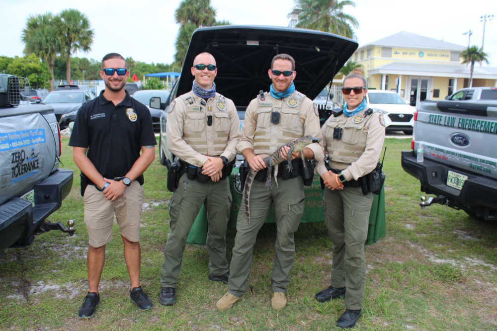 IN PICTURES FIRST RESPONDERS MEET WITH COMMUNITY FOR NATIONAL NIGHT OUT