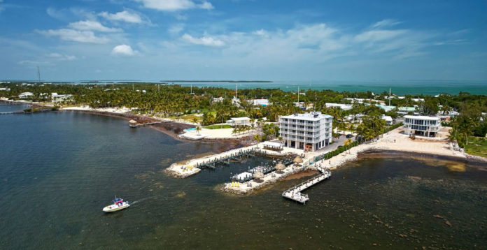 a large body of water next to a beach