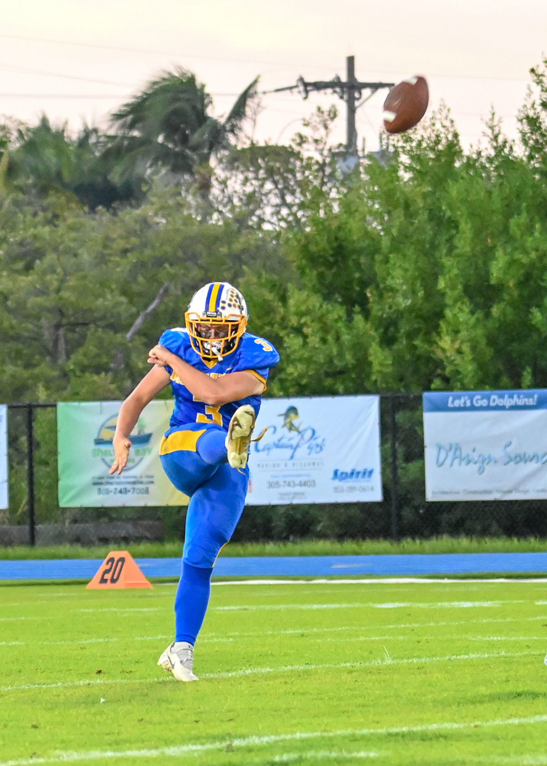 IN PICTURES MARATHON FOOTBALL FALLS TO RANSOM EVERGLADES