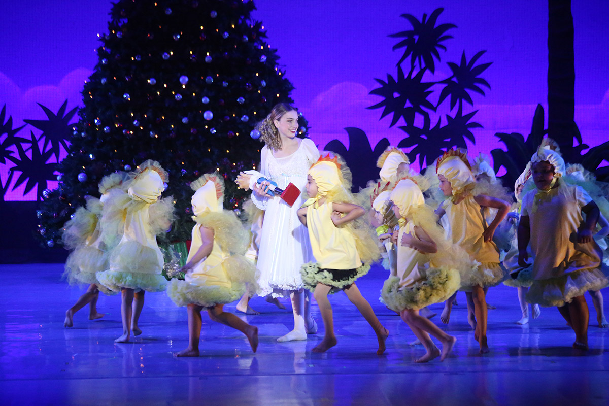 ‘NUTCRACKER KEY WEST’ BLENDS CONCH LIFE WITH CHRISTMAS