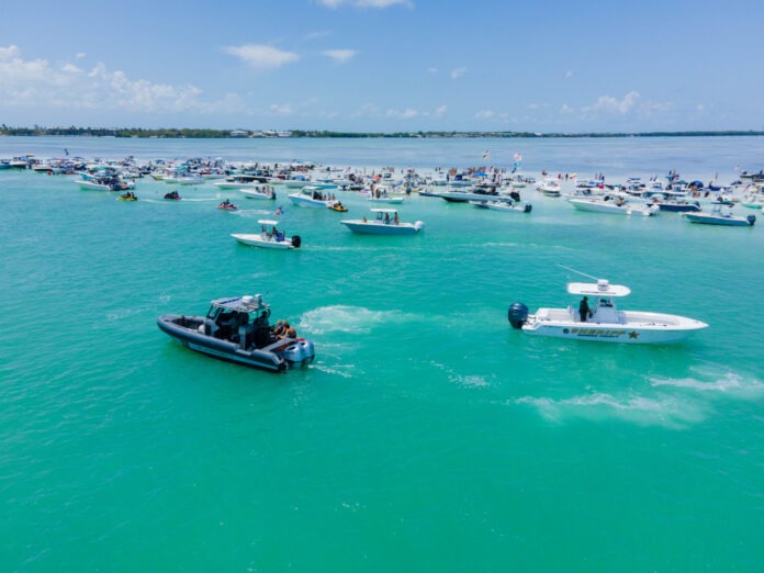 a large body of water filled with lots of boats