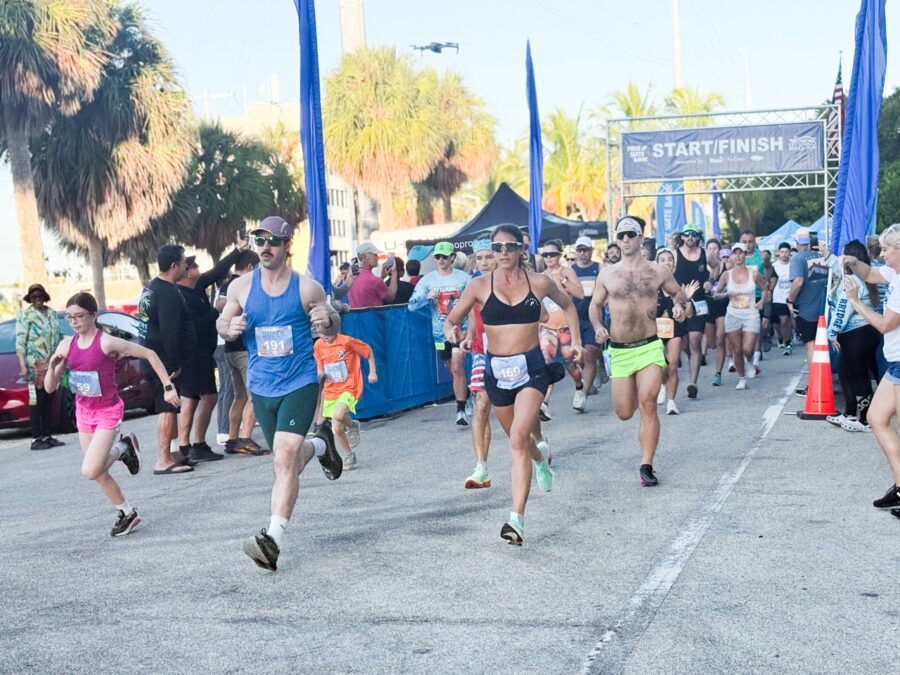 a group of people that are running in a race