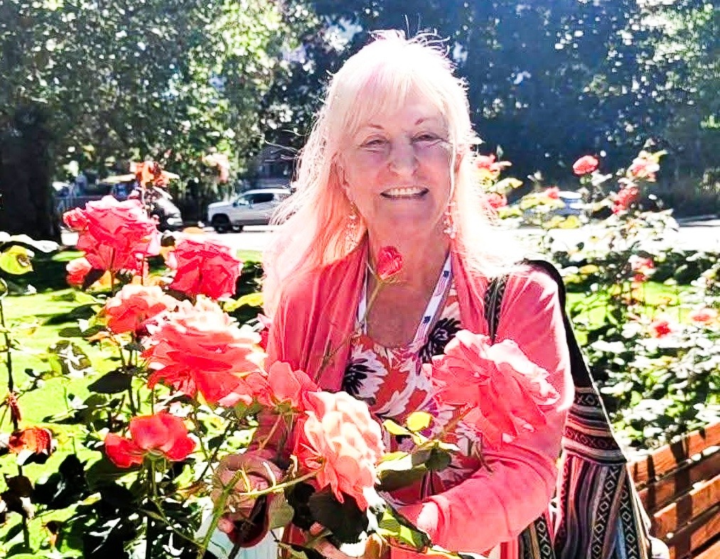 ARTIST IN RESIDENCE BRINGS FORMAL ART TRAINING TO JUST OLDER YOUTH ORGANIZATION