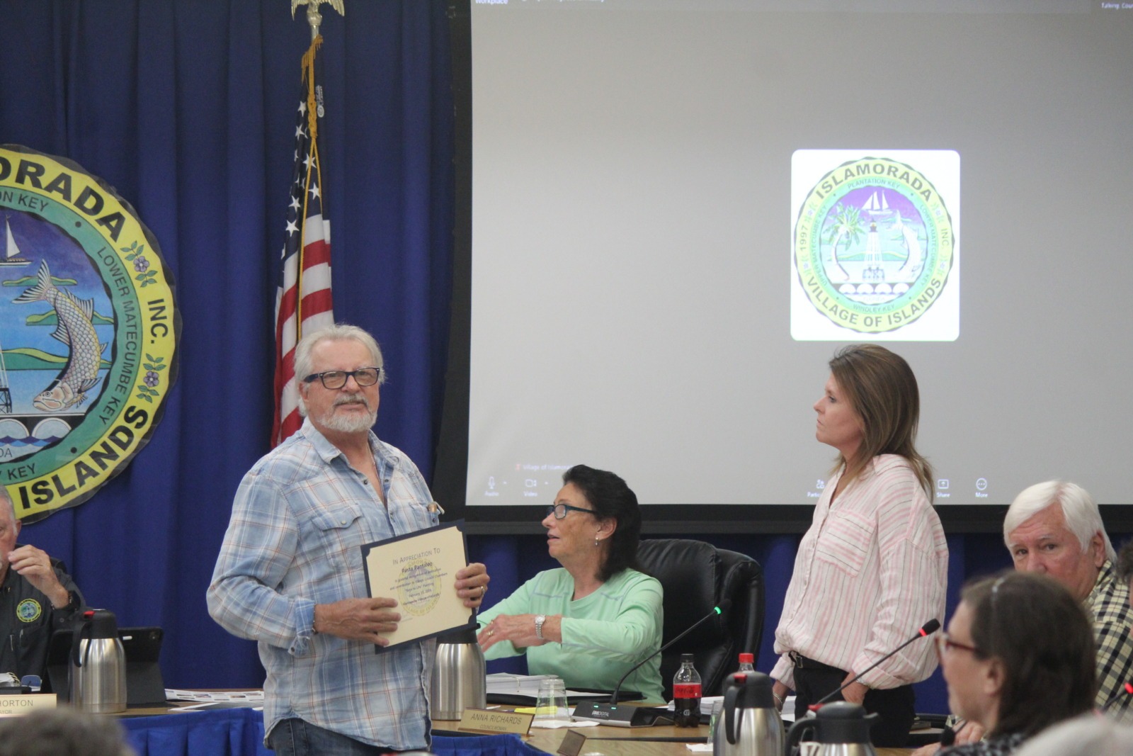 ISLAMORADA RECOGNIZES ARTIST, GETS COMPREHENSIVE PLAN UPDATE