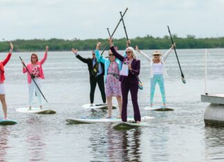 IN PICTURES: FLOATING PADDLEBOARD DECLARATION KICKS OFF TRAVEL & TOURISM WEEK