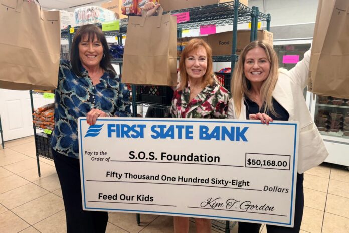 Big Check Photo Landscape and Branch Photos - Kim Gordon - SOS