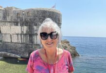 MEET MARTHA ROBINSON: ONCE A QUEEN; ALWAYS A QUEEN